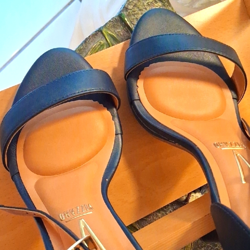 VIZZANO Womens High Heel Half Paw Sandal. Navy. Size 10. Execllent Cond!! - Picture 6 of 15